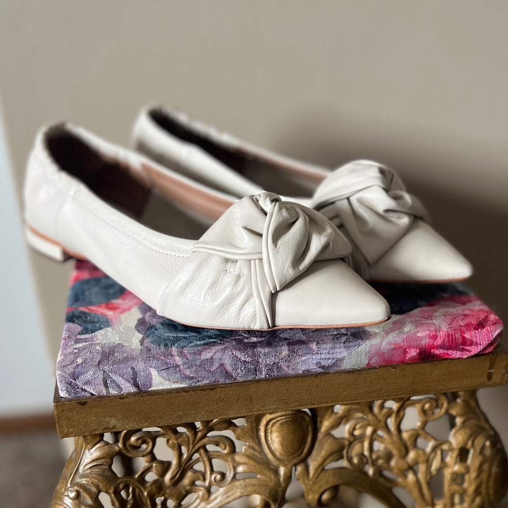 Vicenza Knotted Flats